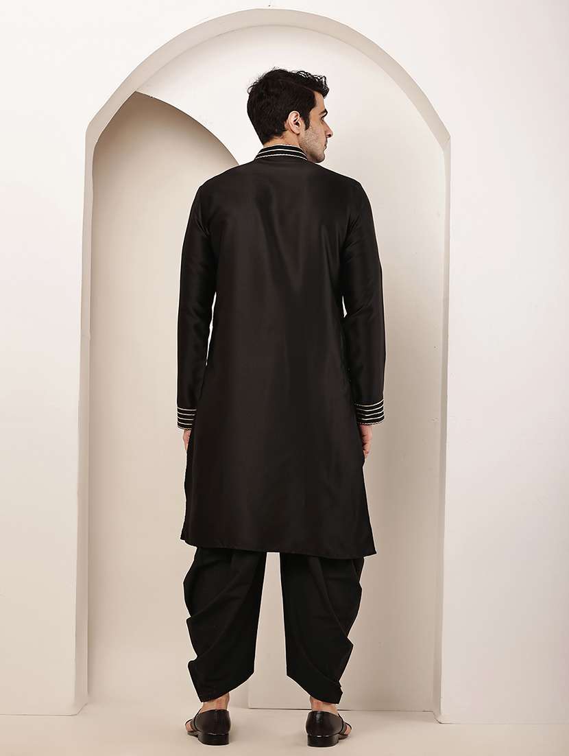 men solid with work mandarin neck long kurta - 22615974 -  Standard Image - 4