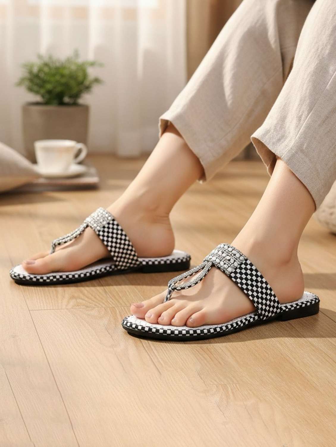 women checkered toe separator flats - 22616193 -  Standard Image - 4