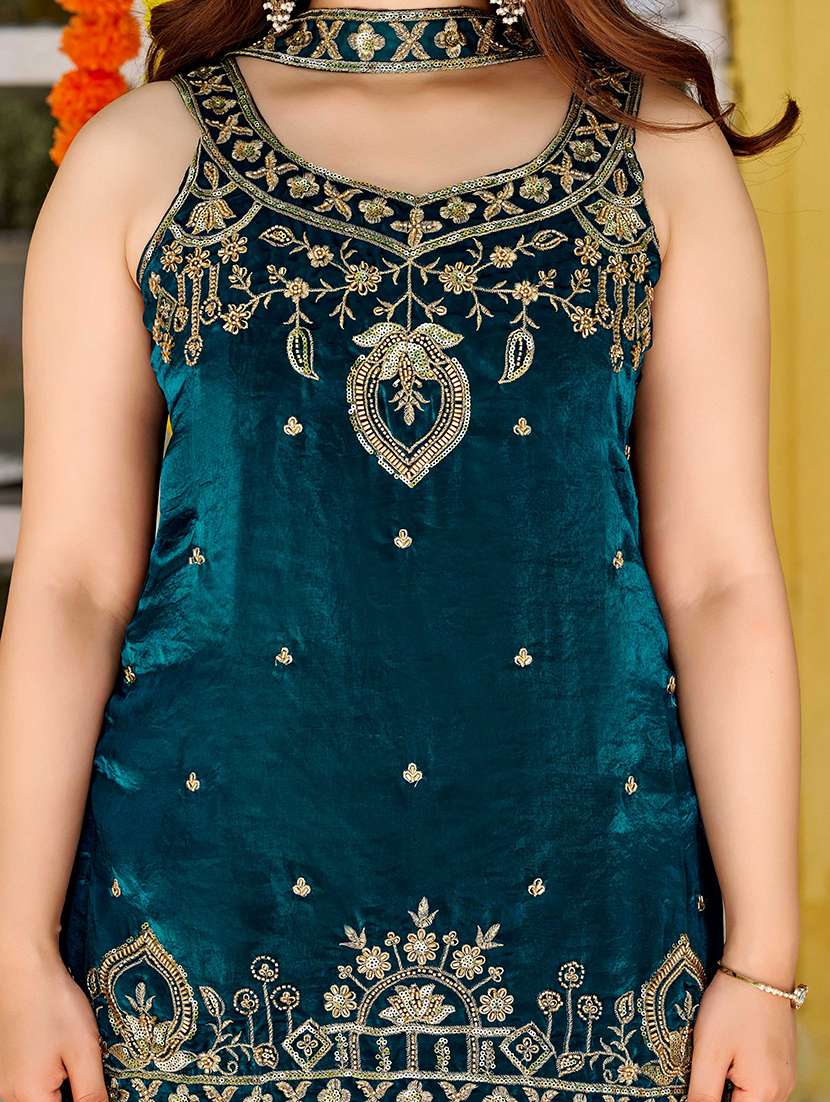 Women Embroidered Sleeveless Kurta Palazzo Set With Dupatta - 22616341 -  Standard Image - 4