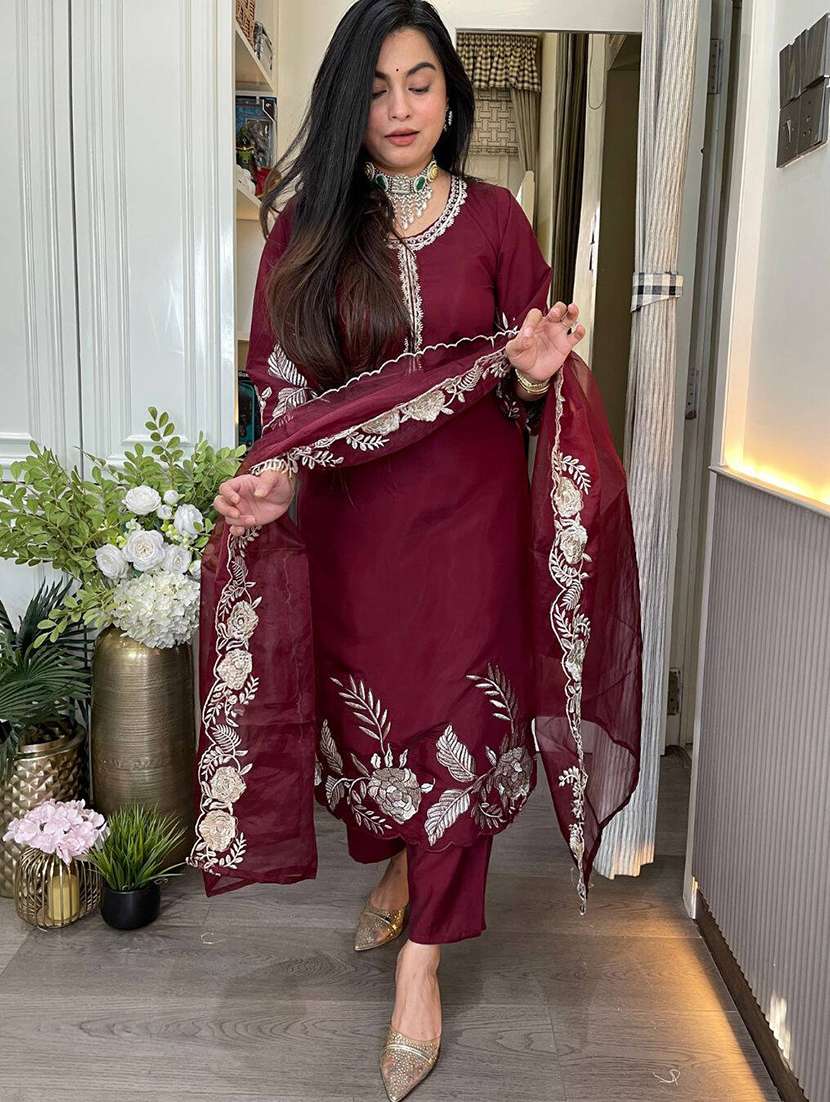Women Embroidered Three Quarter Sleeve Kurta Pant With Dupatta Set - 22616374 -  Standard Image - 1