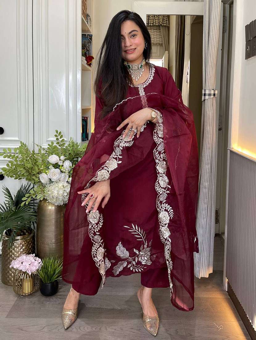 Women Embroidered Three Quarter Sleeve Kurta Pant With Dupatta Set - 22616374 -  Standard Image - 4