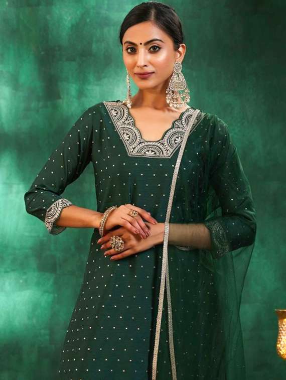 Women Printed Three Quarter Sleeves Kurta Pant Set With Dupatta - 22616676 -  Standard Image - 1