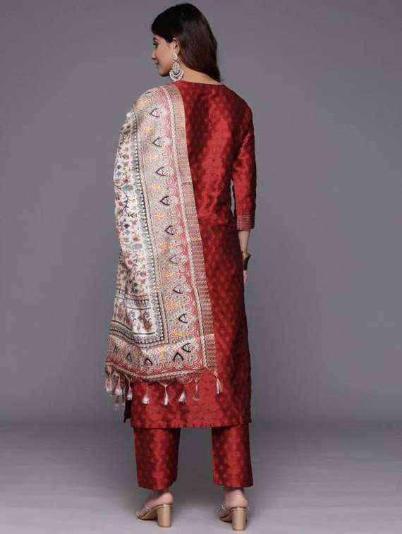 Women Self Design Three Quarter Sleeves Kurta Pant Set With Dupatta - 22616688 -  Standard Image - 1