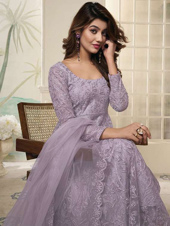 Women Embroidered Long Sleeves Kurta Pant Set With Dupatta - 22616692 -  Standard Image - 1