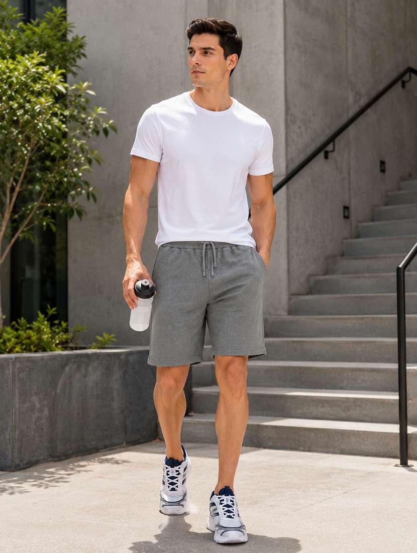 men solid mid rise regular fit shorts - 22616847 -  Standard Image - 4