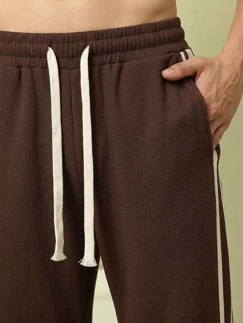Men Side Taped Mid Rise Relaxed Fit Track Pant - 22617114 -  Standard Image - 1