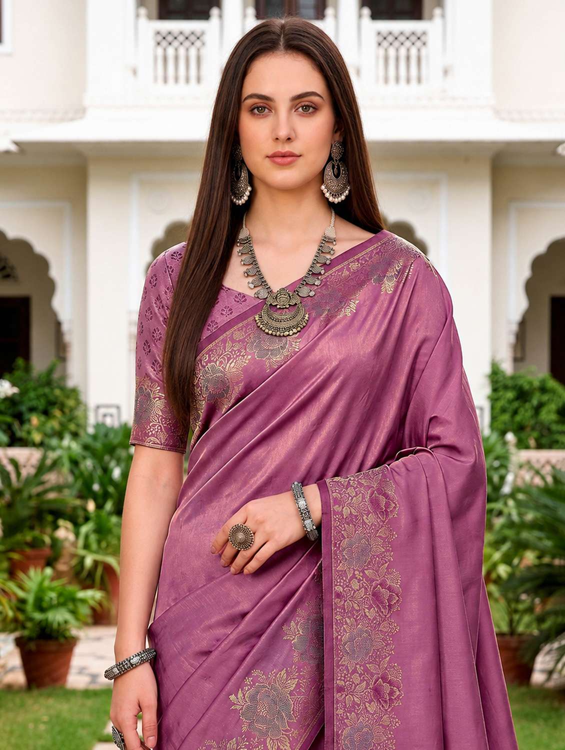 Women Solid With Bordered Saree With Blouse - 22618199 -  Standard Image - 1