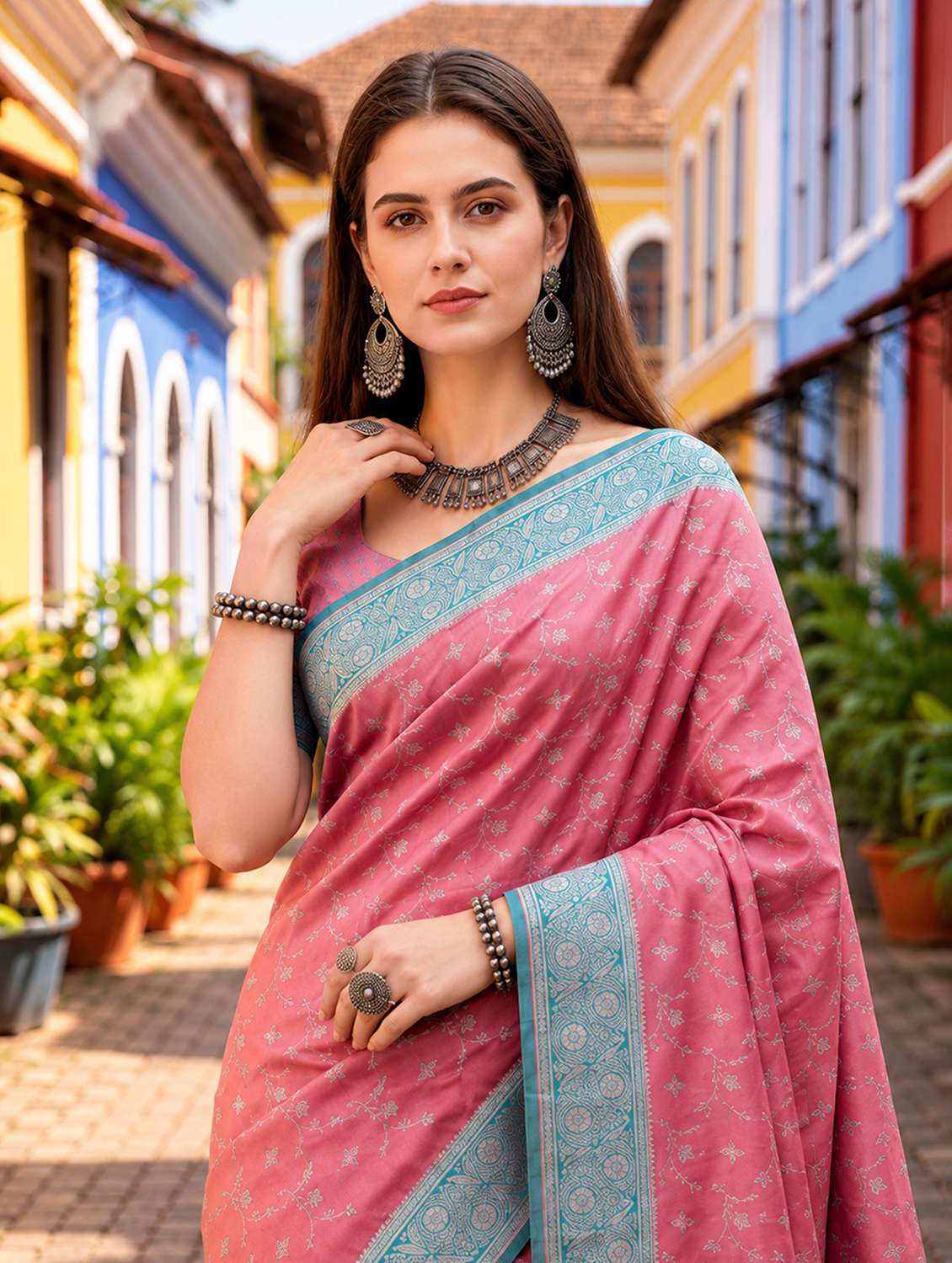 Women Self Design Banarasi Saree With Blouse - 22618206 -  Standard Image - 1