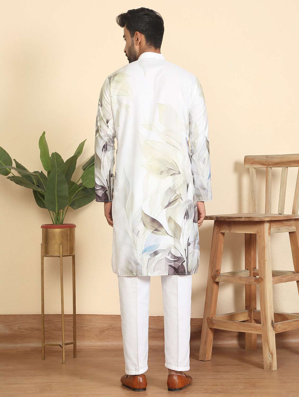 men printed mandarin neck long kurta - 22619120 -  Standard Image - 4