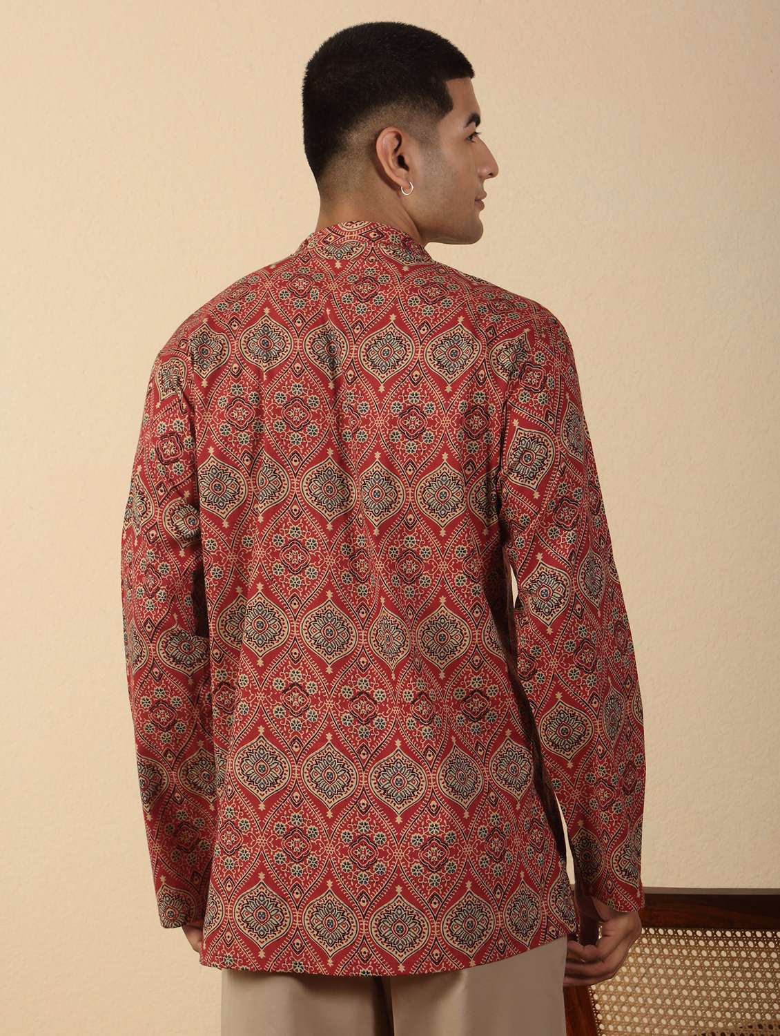 men printed mandarin neck short kurta - 22619192 -  Standard Image - 4