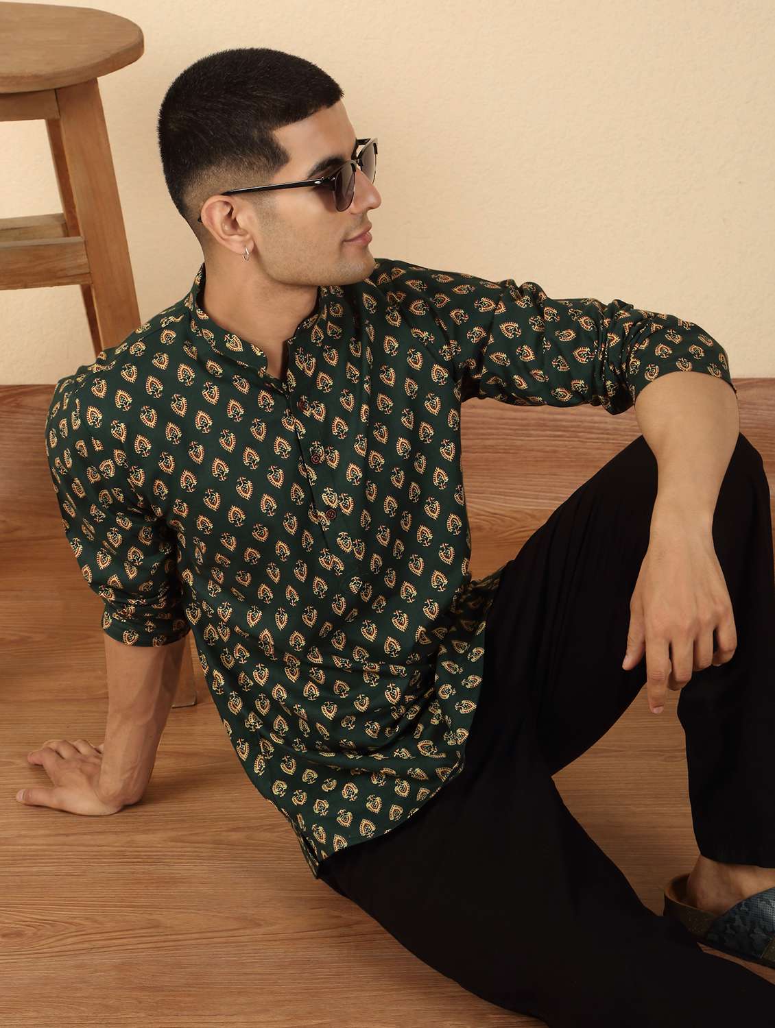 men printed mandarin neck short kurta