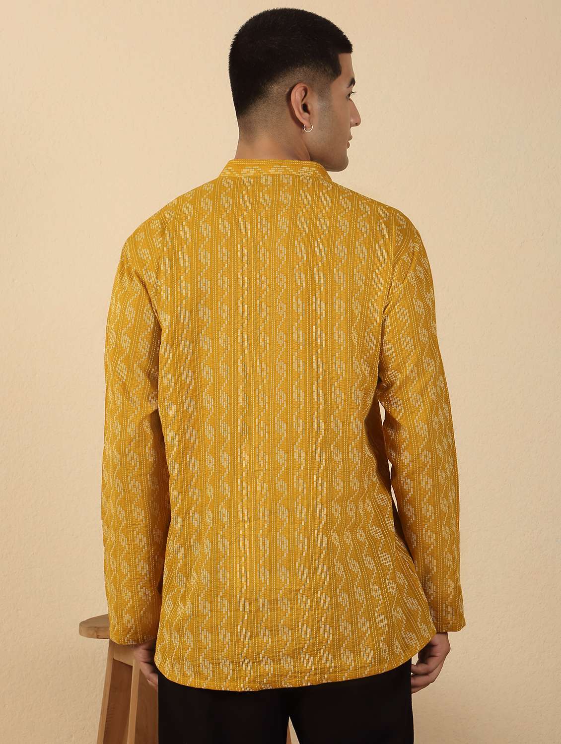 men printed mandarin neck short kurta - 22619207 -  Standard Image - 4