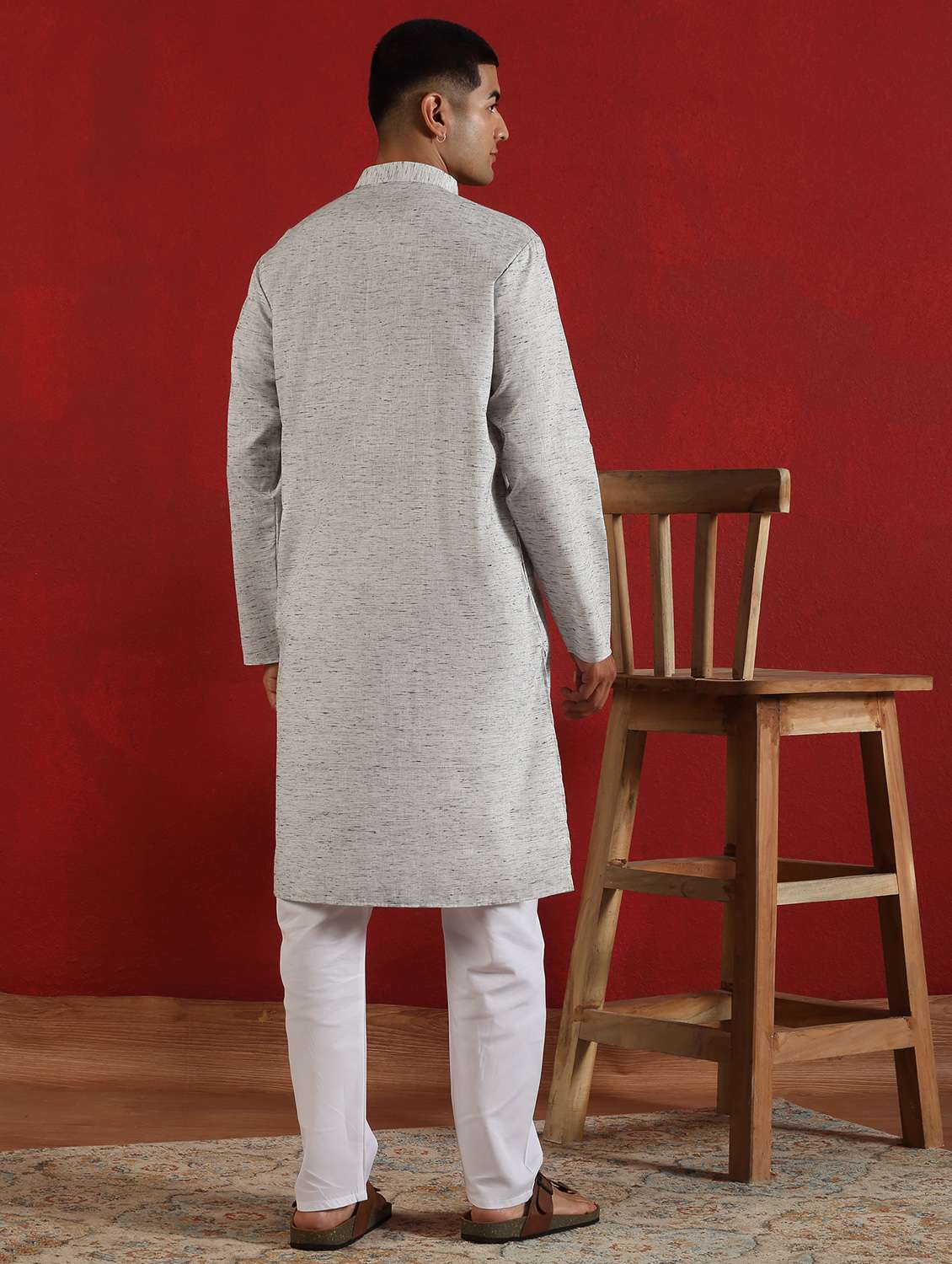 men self design mandarin neck long kurta - 22619234 -  Standard Image - 4
