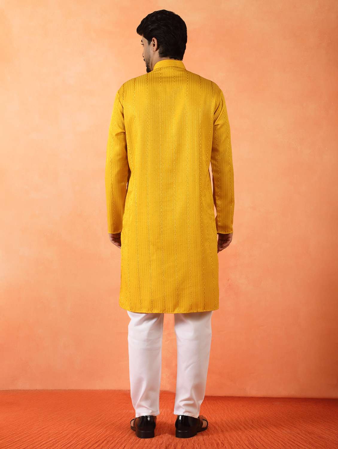 men solid with work mandarin neck long kurta - 22619248 -  Standard Image - 4