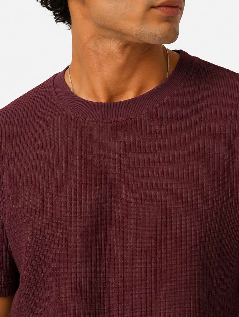 men textured short sleeves regular fit t-shirt - 22619296 -  Standard Image - 1