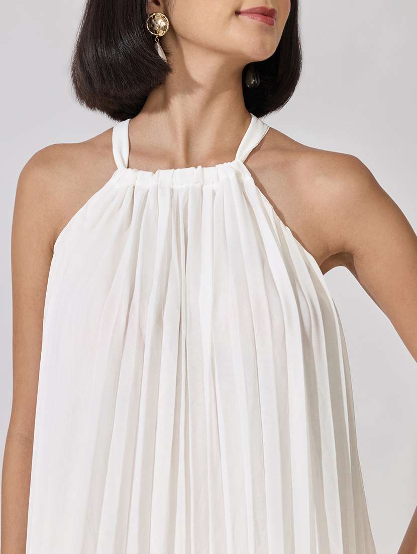 Women Solid Halter Neck Shift Dress - 22619468 -  Standard Image - 1
