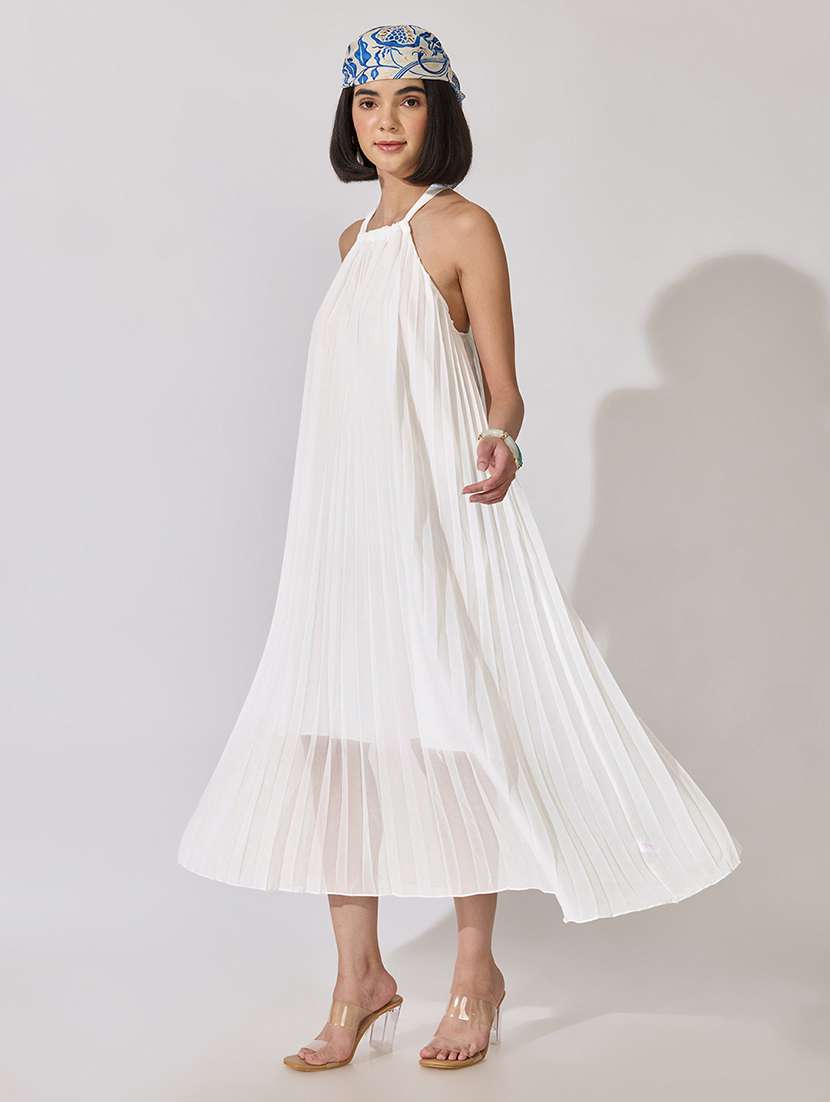 Women Solid Halter Neck Shift Dress - 22619468 -  Standard Image - 4