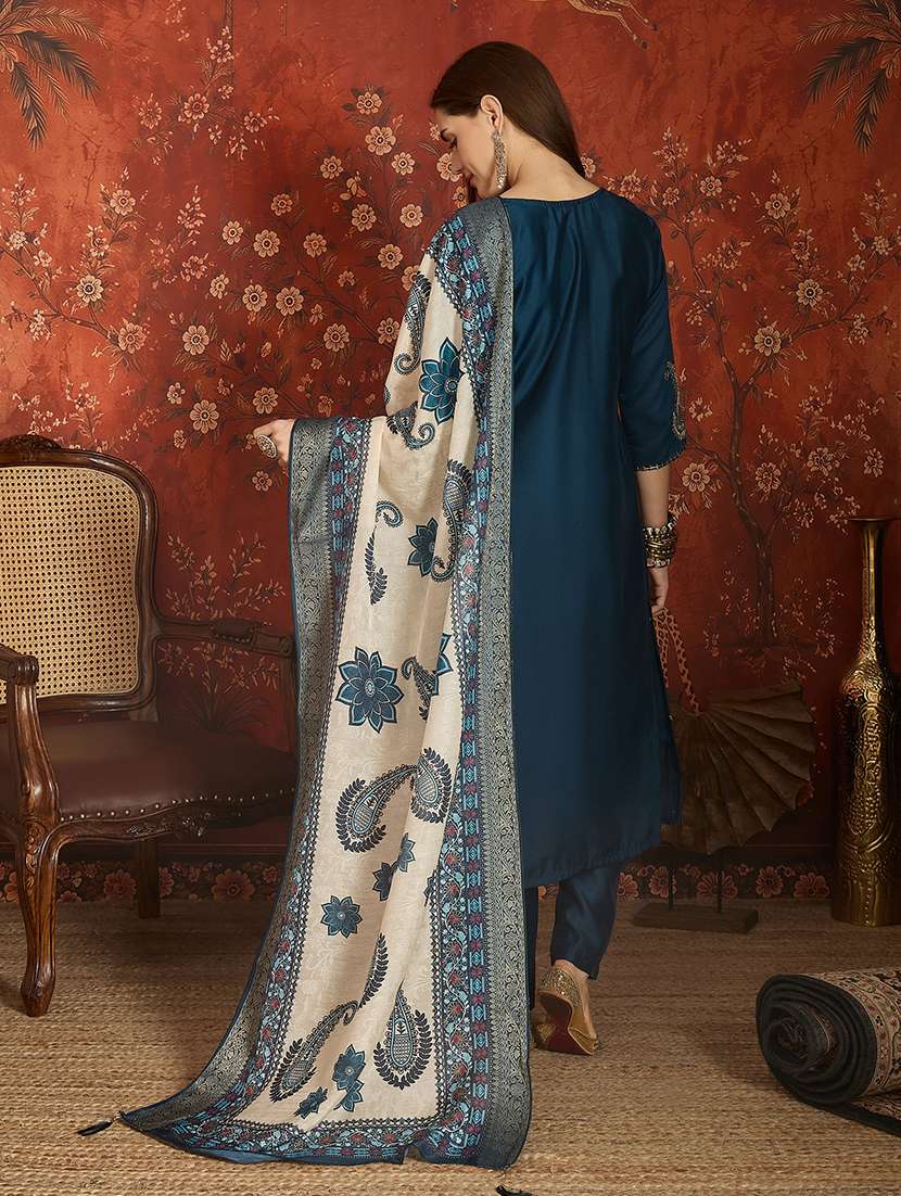 Women Embroidered Three Quarter Sleeve Kurta Pant With Dupatta Set - 22626447 -  Standard Image - 4