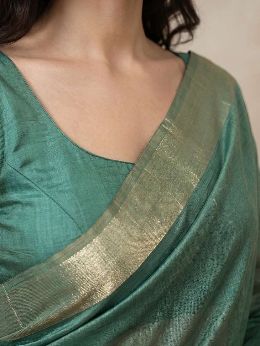 Women Solid With Bordered Saree With Blouse - 22626963 -  Standard Image - 4