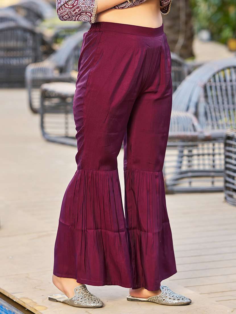 Women Printed Three Quarter Sleeves Kurta Sharara Set With Dupatta - 22627105 -  Standard Image - 4