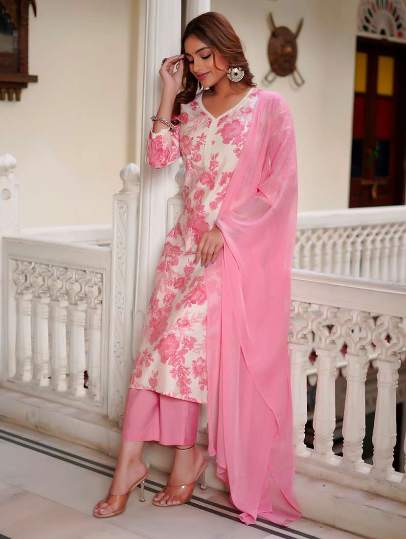 Women Printed Three Quarter Sleeves Kurta Pant Set With Dupatta - 22627109 -  Standard Image - 4
