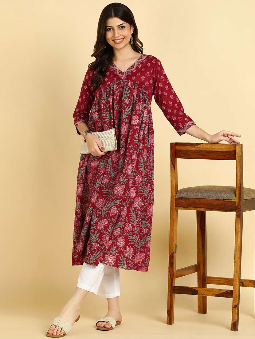women printed three quarter sleeves a-line top