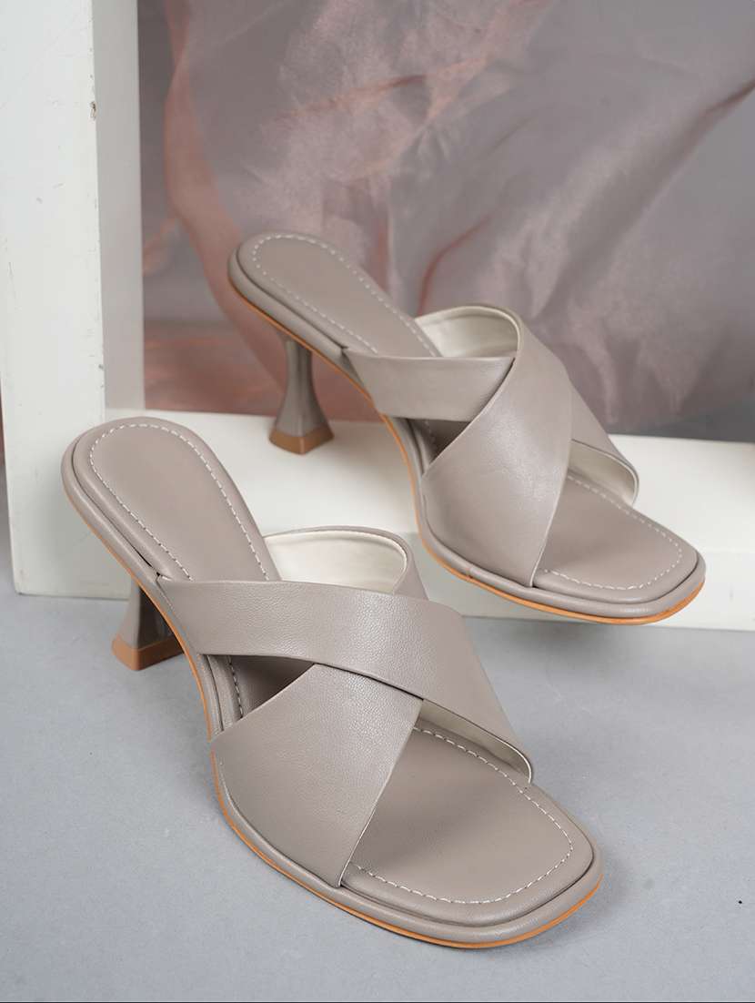 women solid slip on sandal