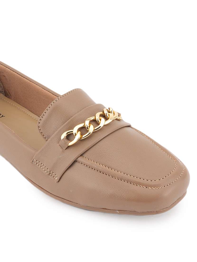Women Solid Slip On Loafer - 22627571 -  Standard Image - 1