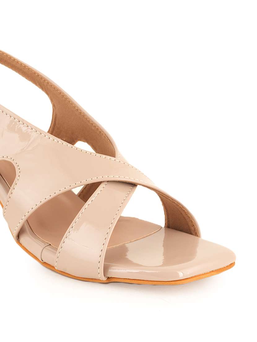 Women Solid Back Strap Sandal - 22627573 -  Standard Image - 1