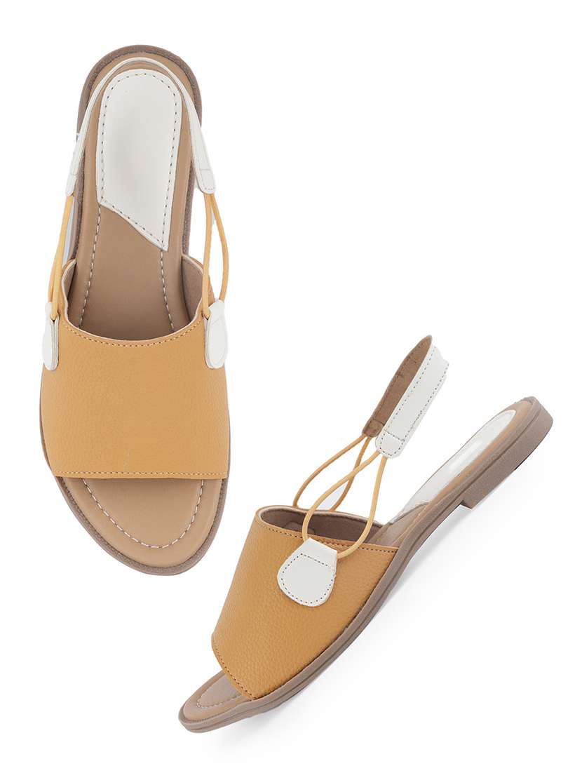 women solid back strap flat sandal
