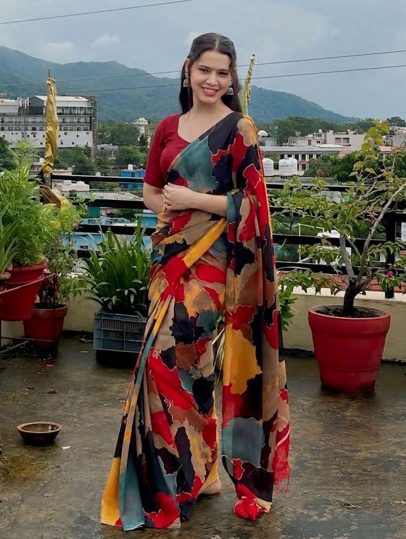 Women Pack Of 2 Printed Combo Saree With Blouse - 22627655 -  Standard Image - 1