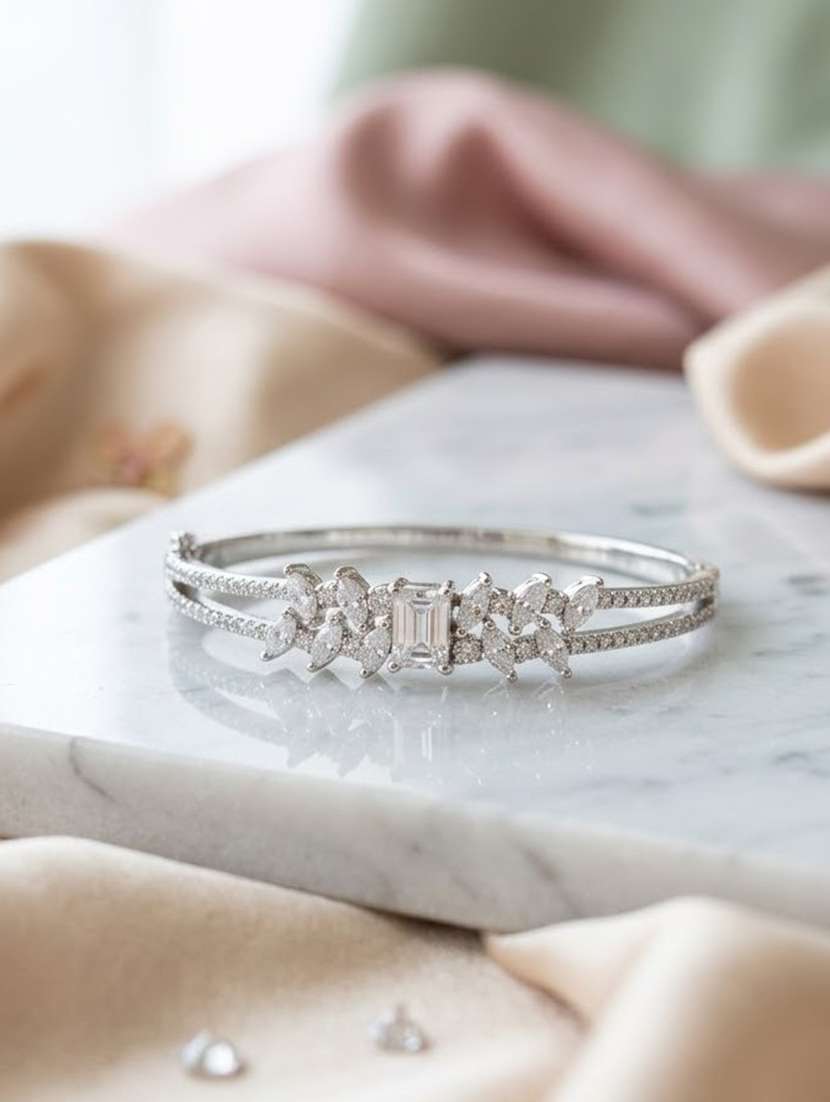  women white rhodium bracelet
