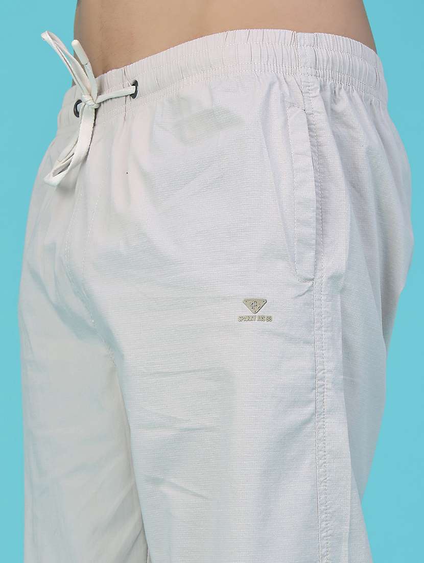 Men Solid Mid Rise Flat Front Casual Trouser - 22635740 -  Standard Image - 1