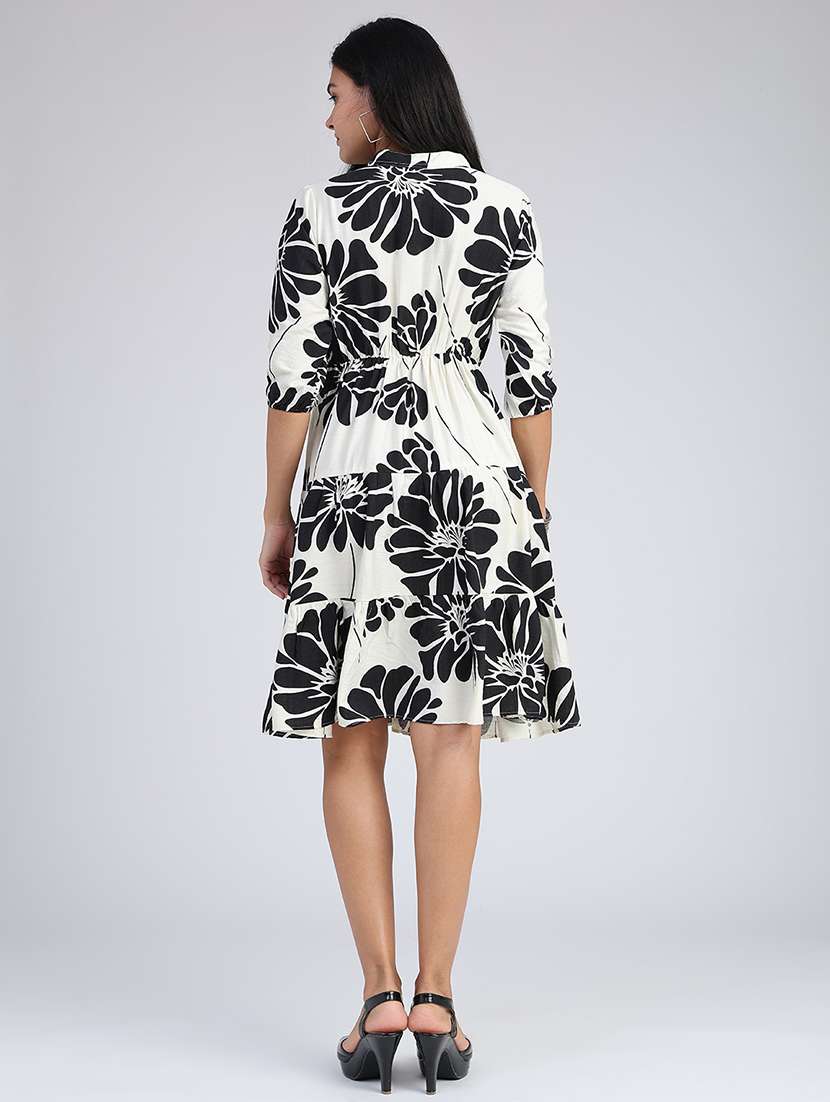 Women Printed Three Quarter Sleeves Tiered Dress - 22638071 -  Standard Image - 4