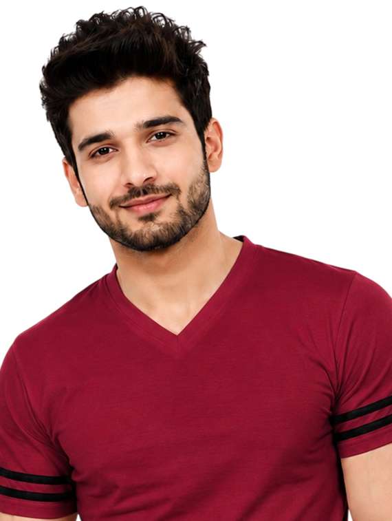 Men Striped Short Sleeve Slim Fit T-shirt - 22639389 -  Standard Image - 1
