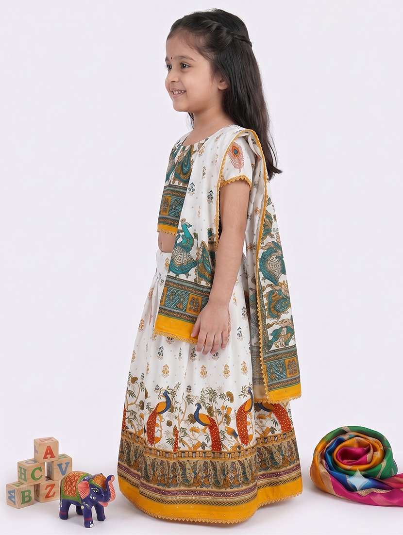 girls printed short sleeves costume - 22639550 -  Standard Image - 1