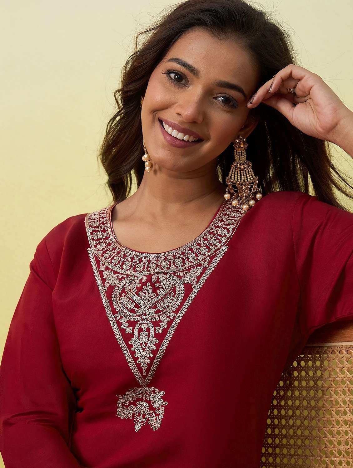 Women Solid With Work Three Quarter Sleeve Straight Kurta - 22639735 -  Standard Image - 1