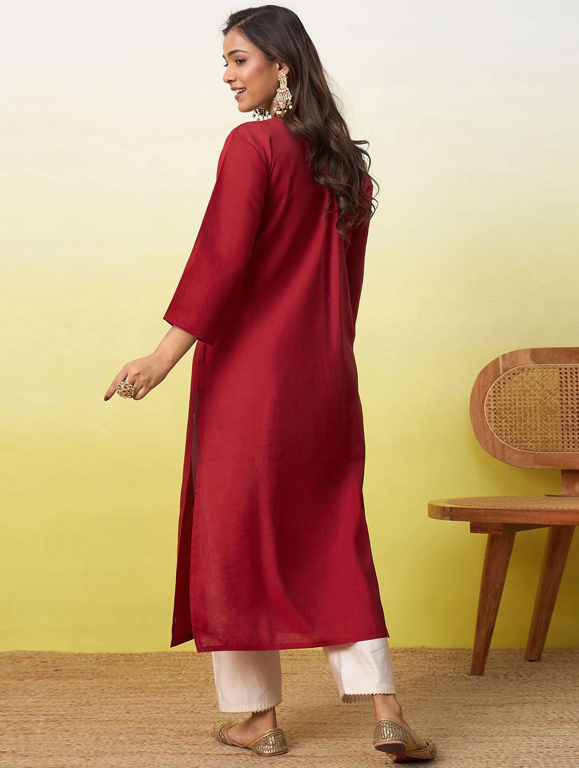 Women Solid With Work Three Quarter Sleeve Straight Kurta - 22639735 -  Standard Image - 4