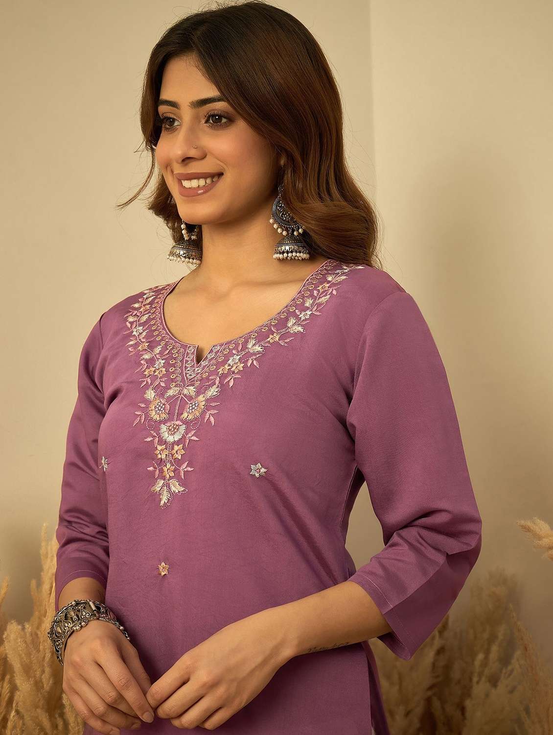 women solid with work three quarter sleeve straight kurta - 22639750 -  Standard Image - 1