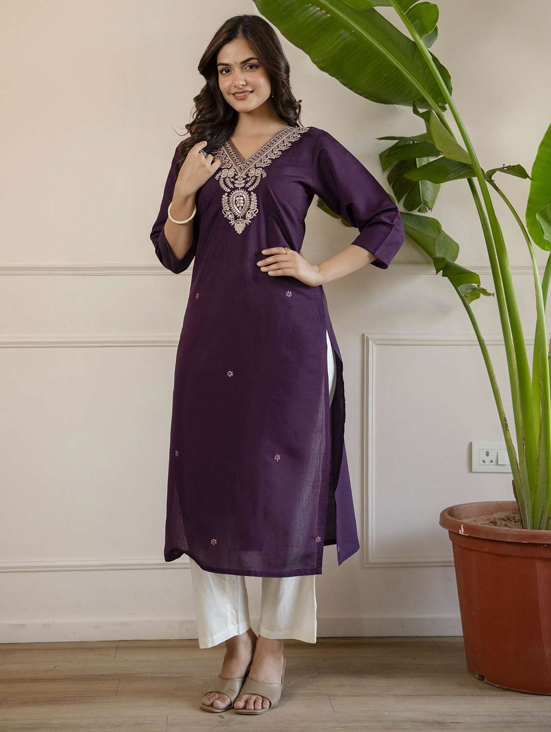 women solid with work three quarter sleeve straight kurta - 22639765 -  Standard Image - 4