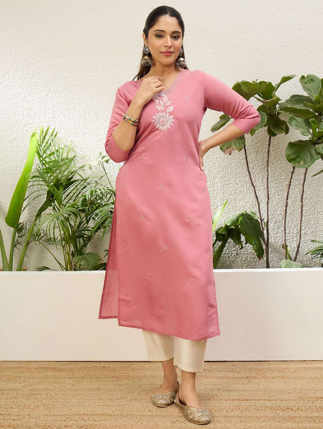 women solid with work three quarter sleeve straight kurta