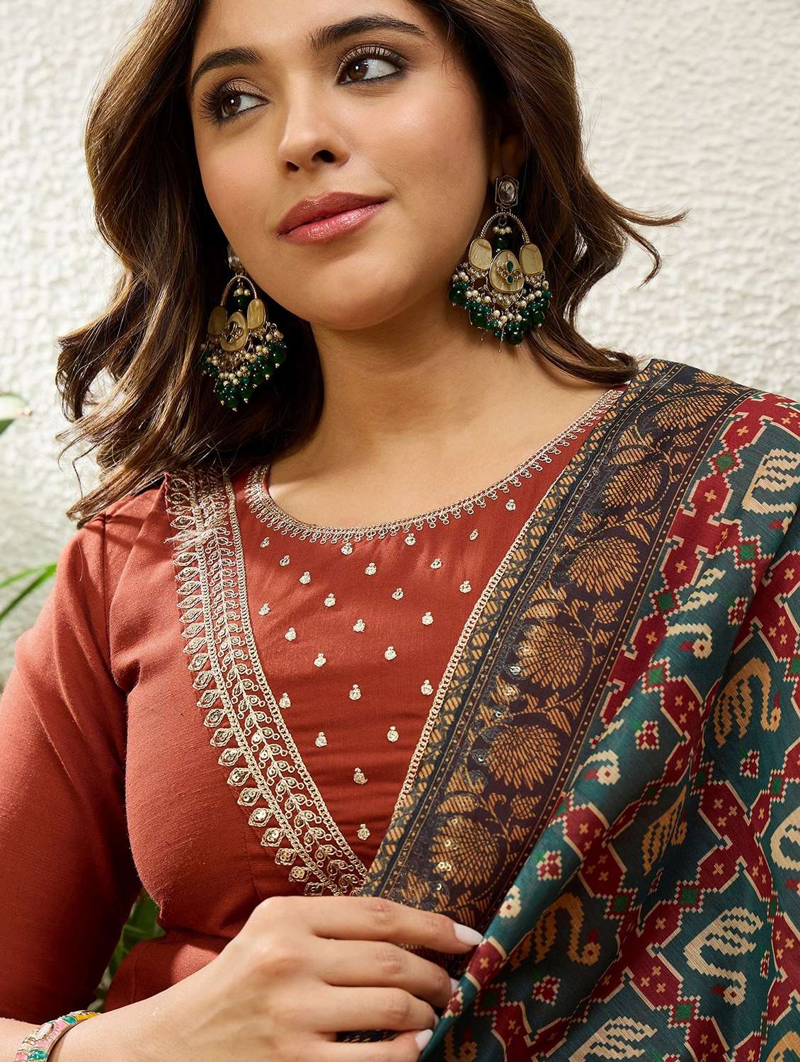 Women Embroidered Three Quarter Sleeves Kurta Pant Set With Dupatta - 22639770 -  Standard Image - 1