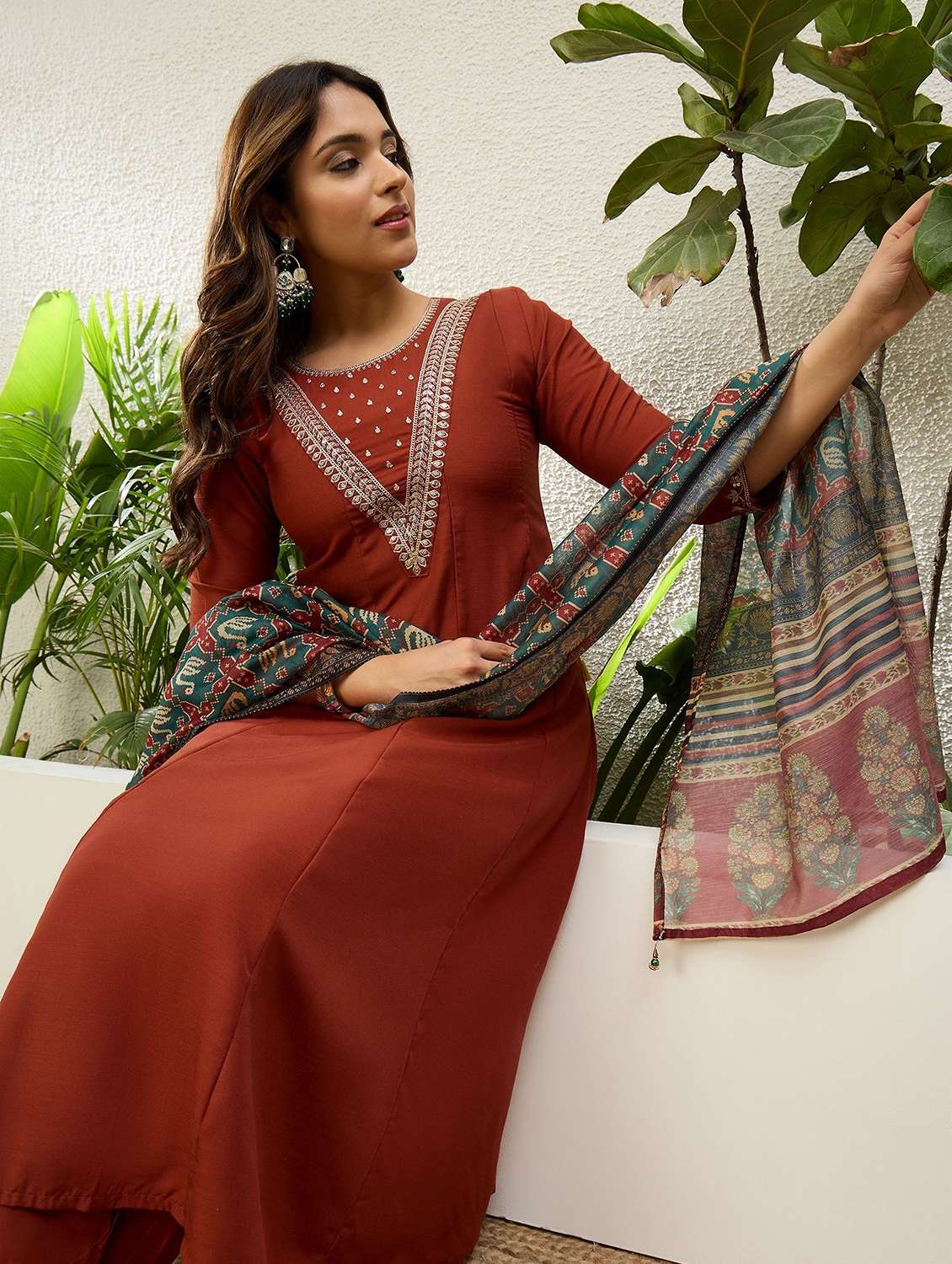 Women Embroidered Three Quarter Sleeves Kurta Pant Set With Dupatta - 22639770 -  Standard Image - 4
