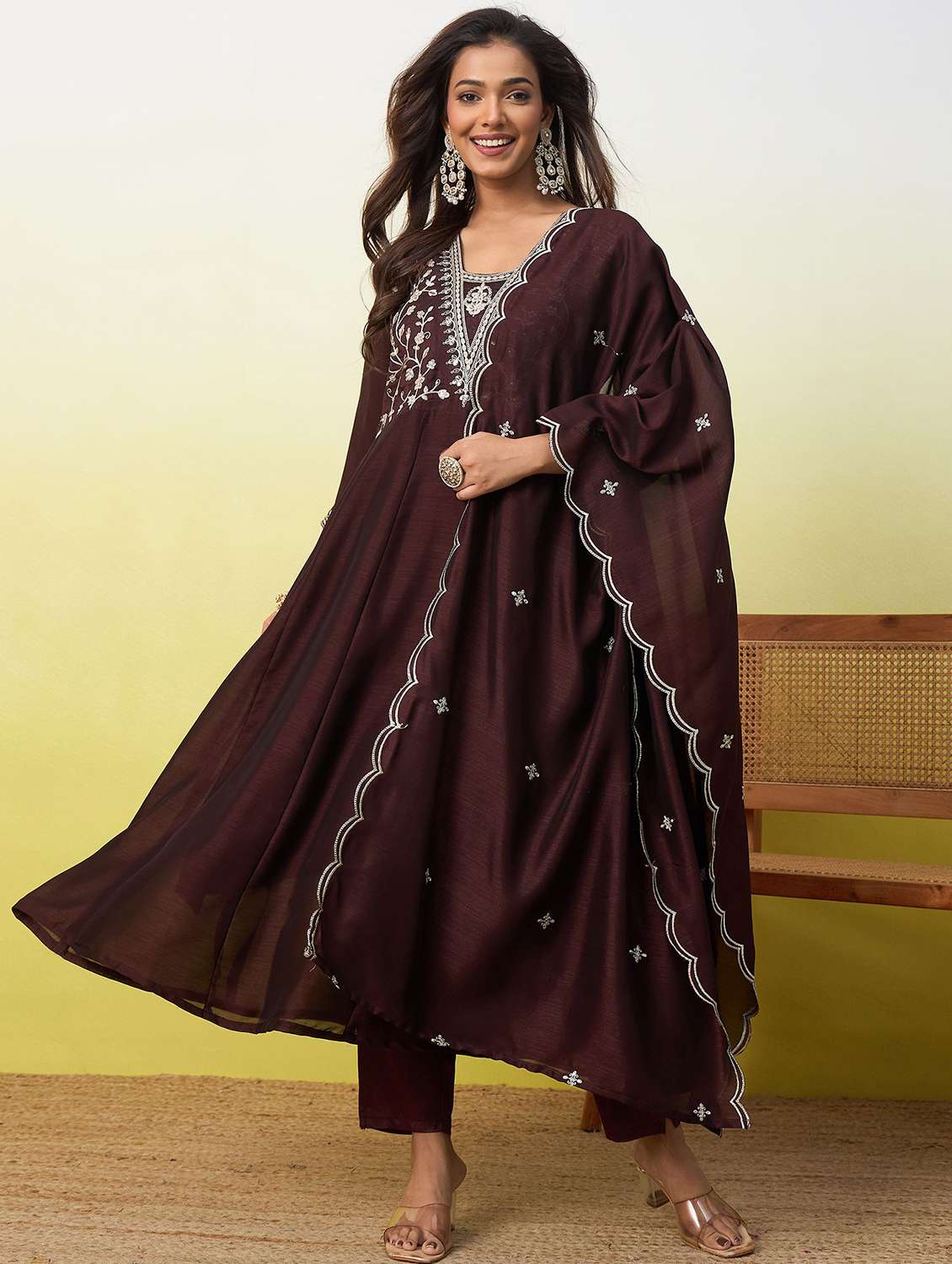women embroidered three quarter sleeves kurta pant set with dupatta