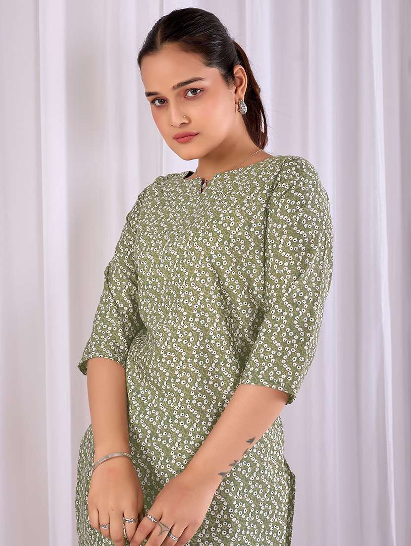 women printed three quarter sleeves ethnic co-ord set - 22640377 -  Standard Image - 1