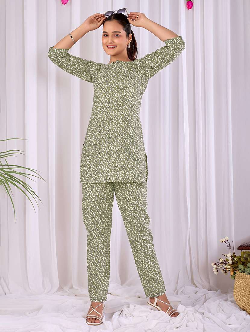 women printed three quarter sleeves ethnic co-ord set - 22640377 -  Standard Image - 4