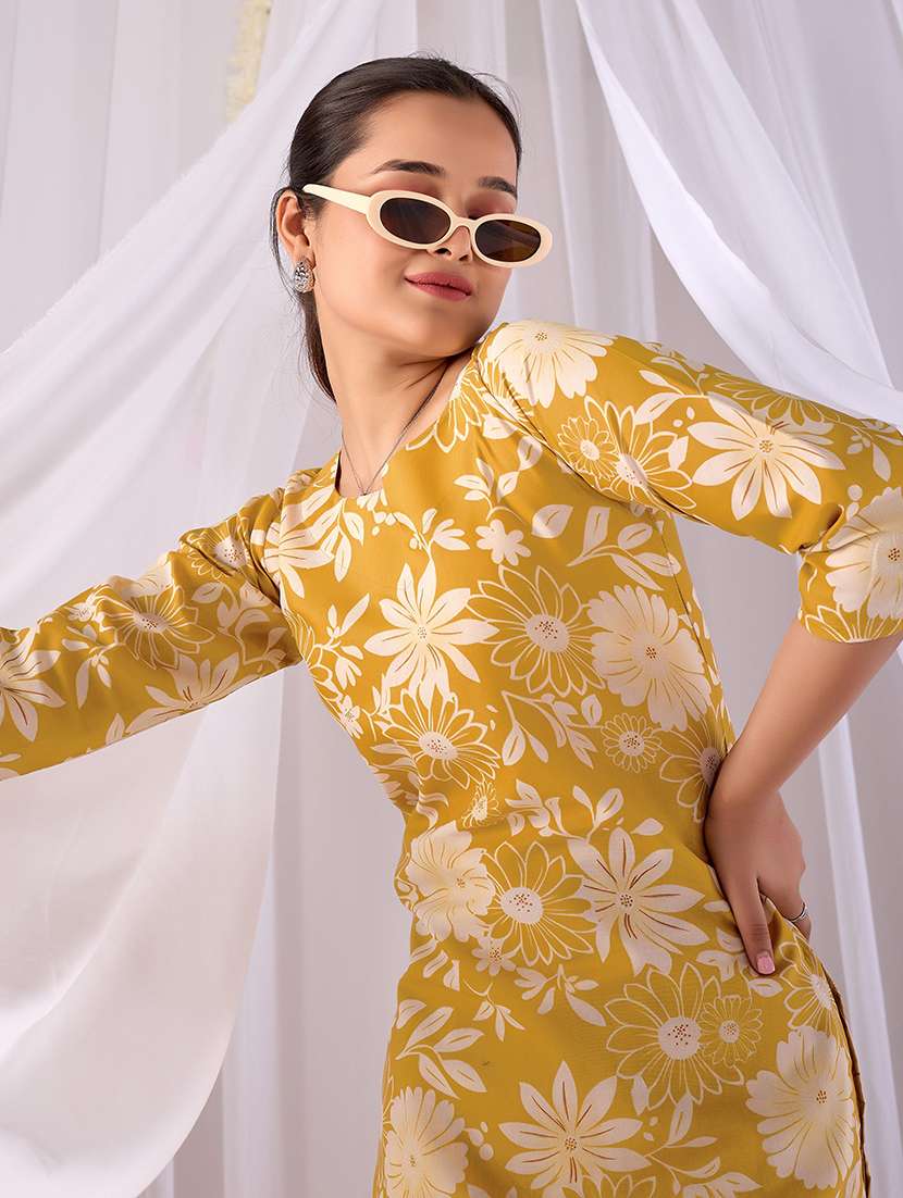 women printed three quarter sleeves ethnic co-ord set - 22640380 -  Standard Image - 1