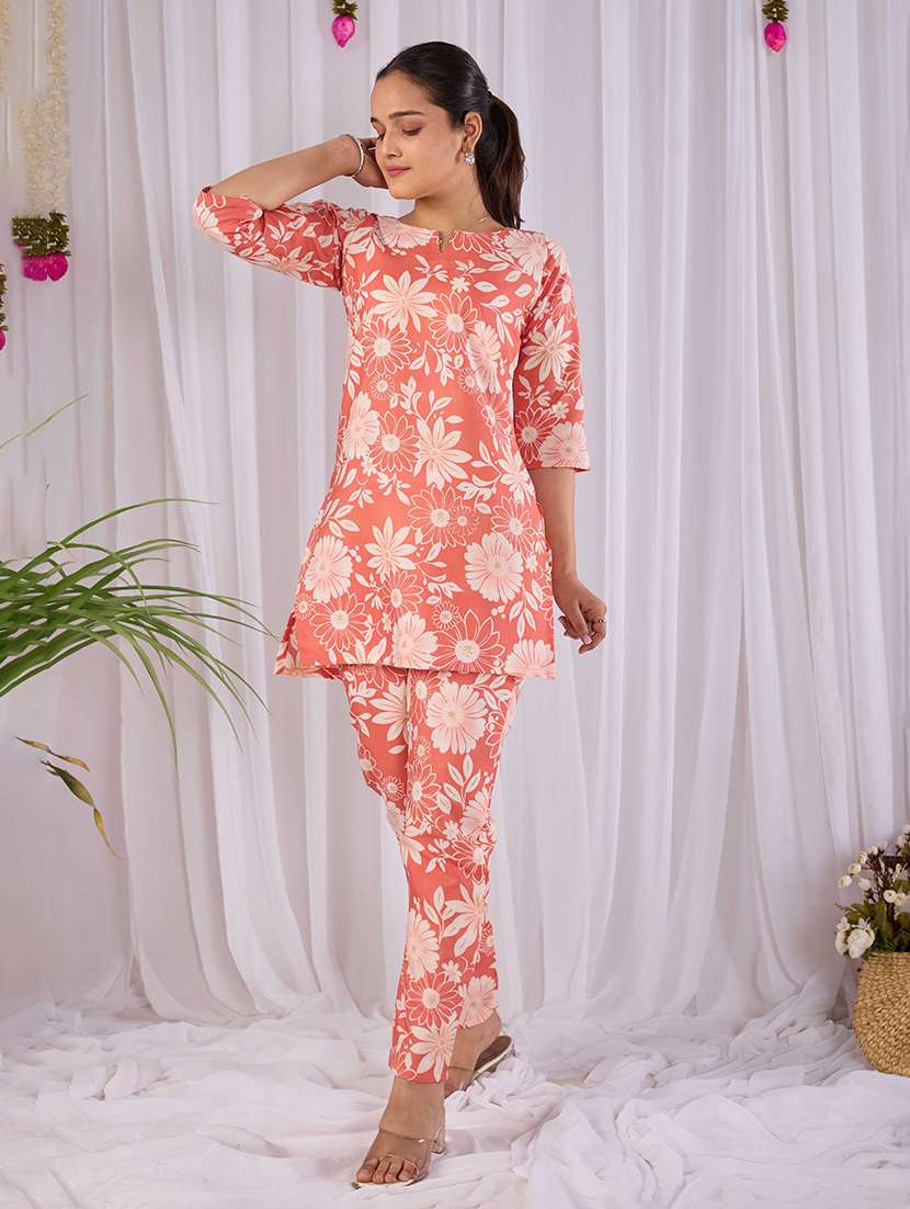 women printed three quarter sleeves ethnic co-ord set - 22640384 -  Standard Image - 1