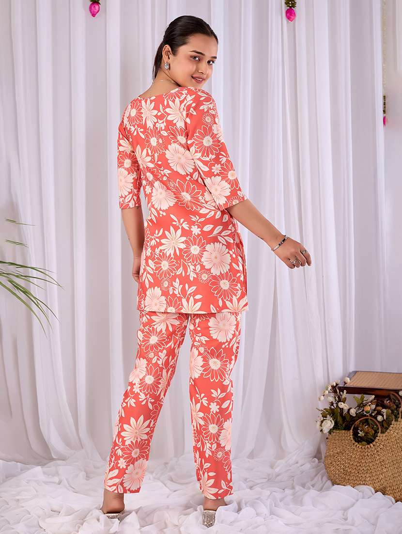 women printed three quarter sleeves ethnic co-ord set - 22640384 -  Standard Image - 4