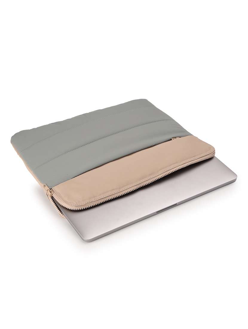 Green Polyester Quilted Zip Laptop Sleeve - 22642553 -  Standard Image - 1